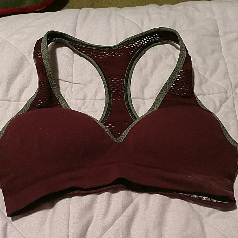 Sports bra